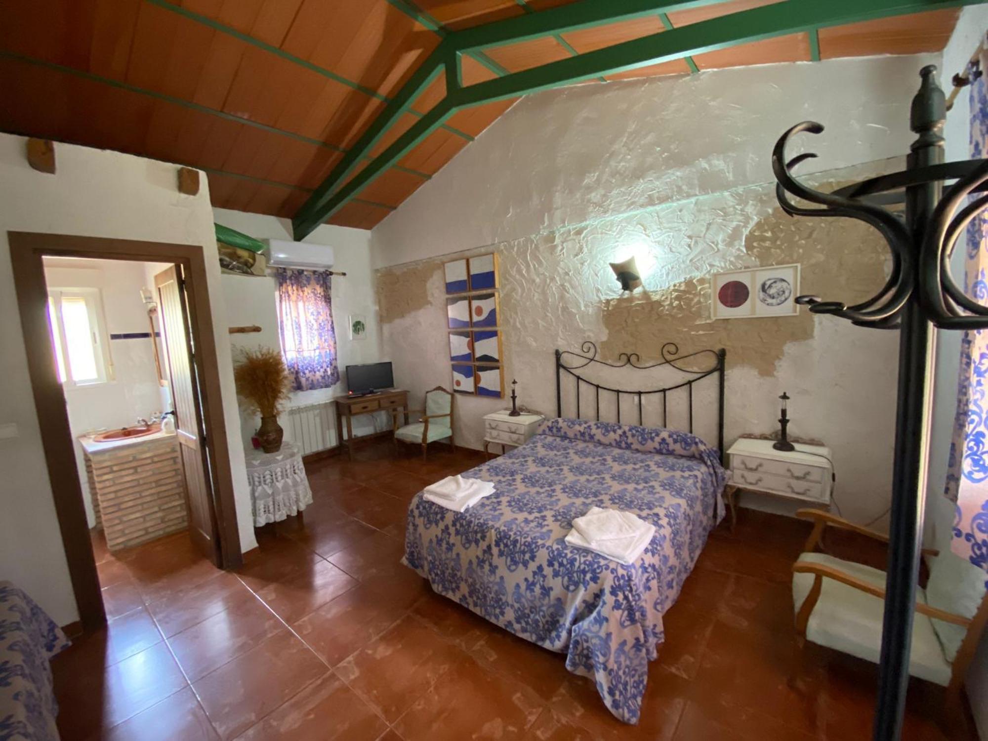 Hotel Rural La Cimbarra Aldeaquemada Esterno foto