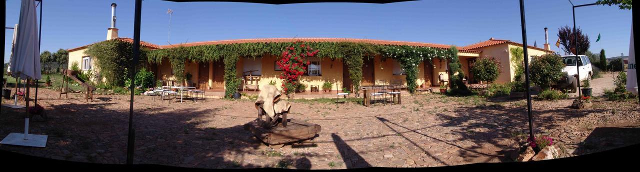 Hotel Rural La Cimbarra Aldeaquemada Esterno foto